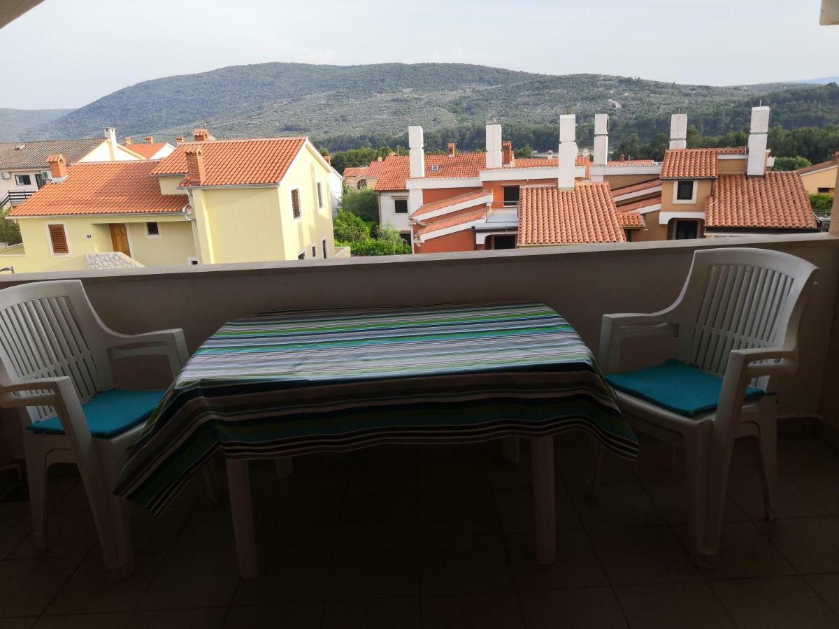 Laura And Nevio Apartments And Rooms Cres Exterior foto